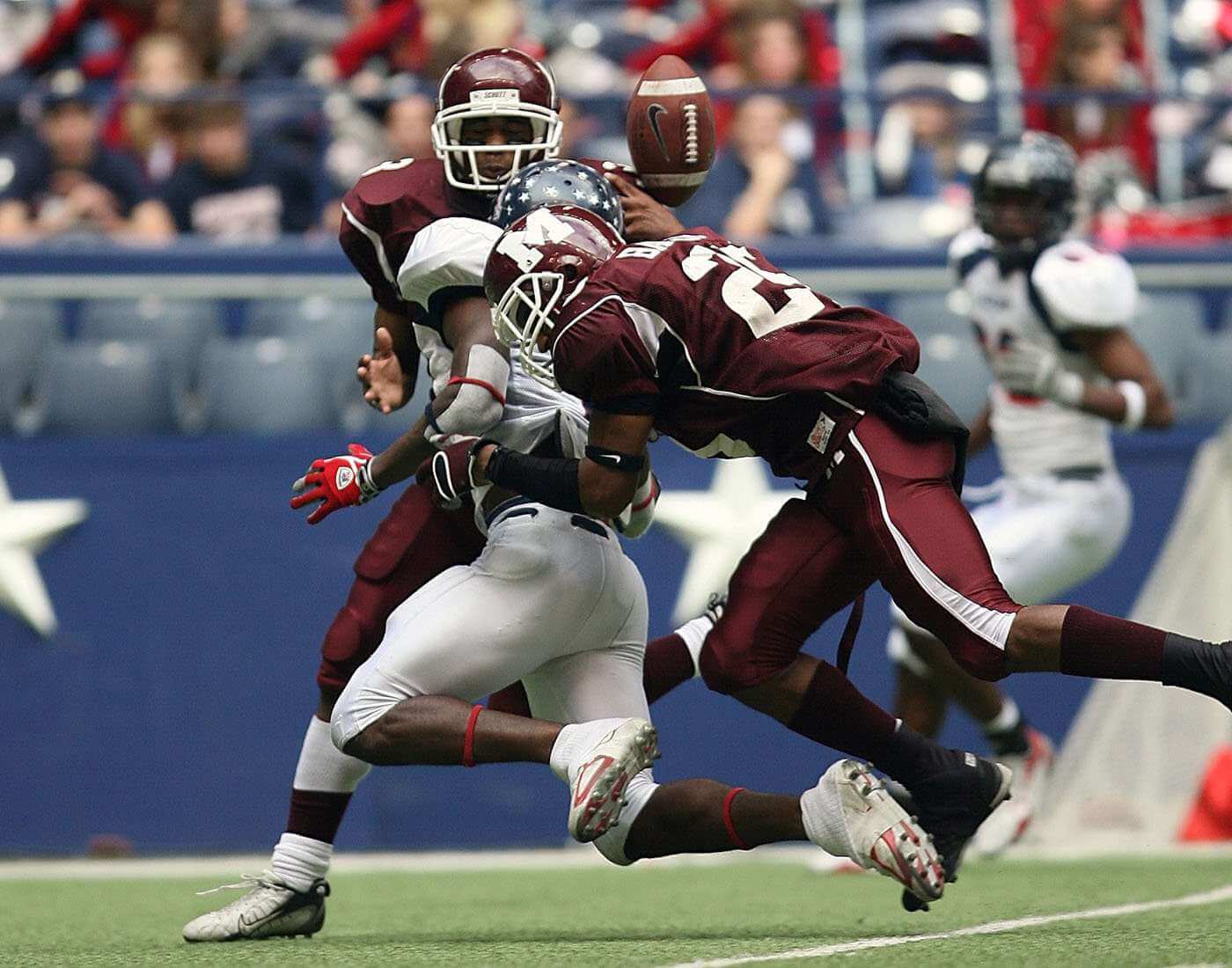 Toestemming Glimmend Janice American Rules Football: History, Types, Objective, & Equipment -  Sportsmatik