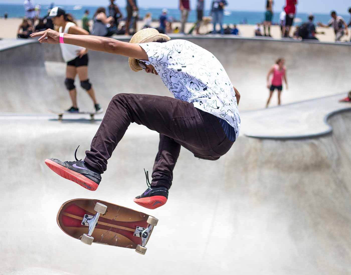 Zwitsers Verhoogd hypothese Skateboarding: History, Types, Objective, & Equipment - Sportsmatik