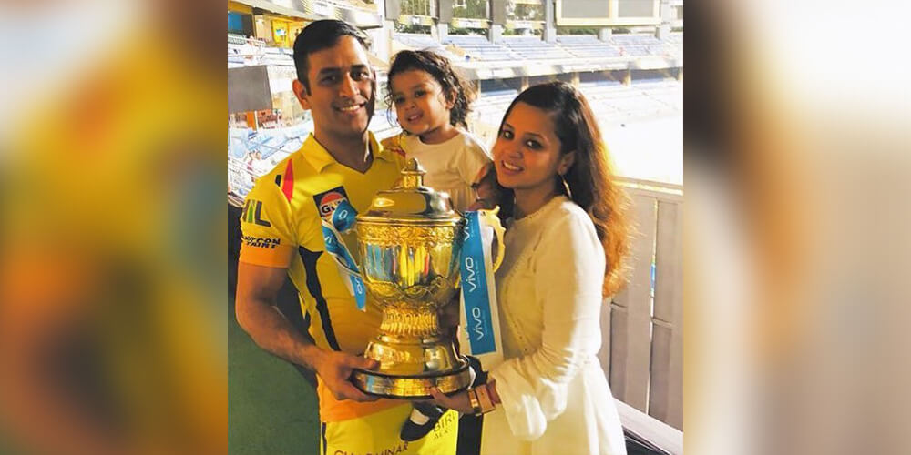 ms dhoni with sakshi dhoni