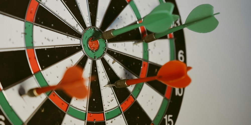 PDC World Darts Championship: 1000 fans to attend event, fancy dress banned
