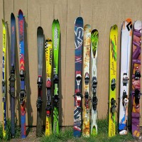 Alpine Skiing - Ski