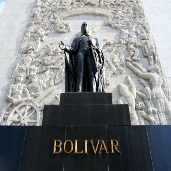 statue of Simon Bolivar