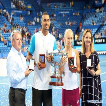 Nick Kyrgios (2nd L) and Daria Gavrilova (2nd R) of Australia pose with the trophy after winning the Hopman Cup