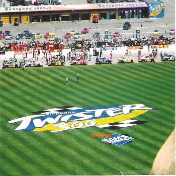 2002 Tropicana 400 Pre-race