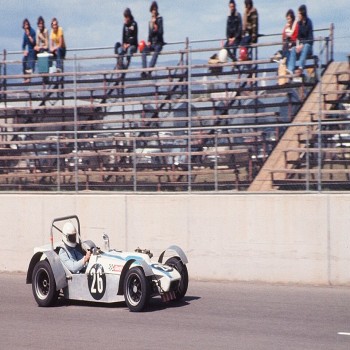 Ken Durward in his ASP 340C at speed on the straight at Adelaide Internaional Raceway