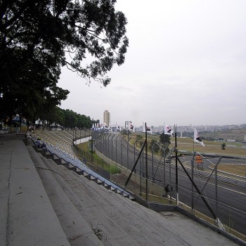 Autódromo José Carlos Pace: Arquibancadas