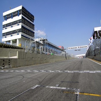 Autódromo José Carlos Pace: Main straight