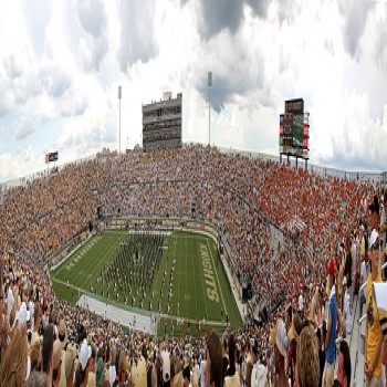 Panoramic view of Bright House Networks Stadium during its inaugural game in September 2007