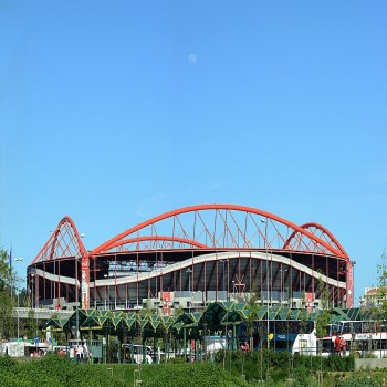 The exterior of Estádio da Luz in 2013