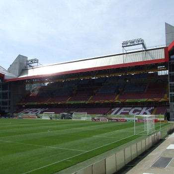 The north stand (main stand)