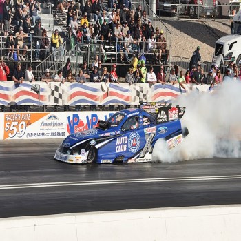 Robert Hight does a Burnout in his 2012 JFR Ford Mustang Funny car at LVMS