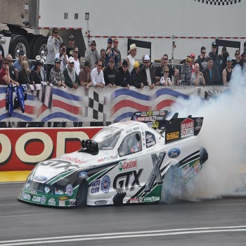Mike Neff does a Burnout at LVMS April 1st 2012