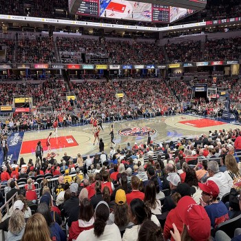 The Indiana Fever play the Golden State Valkyries at Gainbridge Fieldhouse in 2026.
