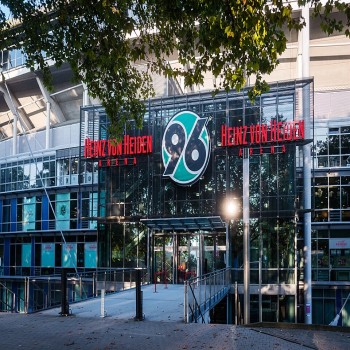 Entrance to the business area of ​​the Heinz von Heiden Arena