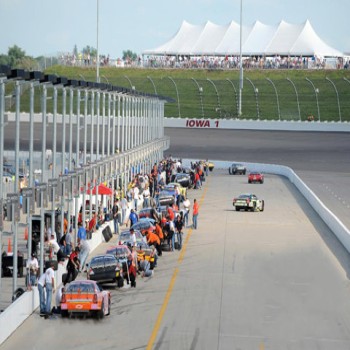 Action on pit road during the lap 75 competition caution.