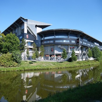 The stadium on the Route de Lorient in Rennes - panoramio - chisloup