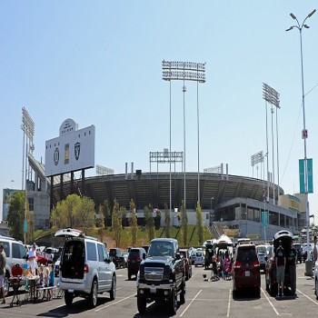 Oakland Coliseum Exterior – September 10, 2017