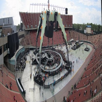 U2 during its U2 360° Tour on June 1, 2011, which drew a record attendance of 65,000.