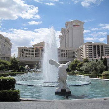 The Winged Victory of Samothrace copy in the Caesars fountain with the hotel's original structure in the background