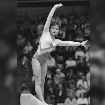 Yelena Shushunova