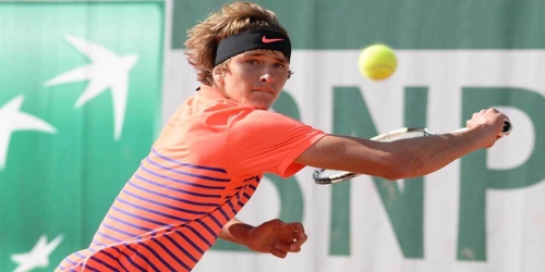 Alexander Zverev defeats Fernando Verdasco in Cologne Indoor...