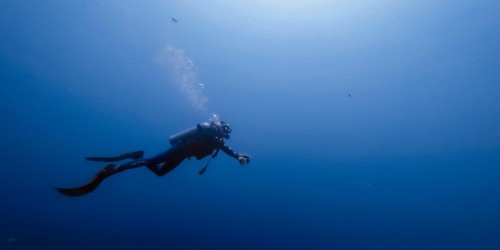 Saddam Al-Kilany sets new World Record in Scuba Diving, spen...