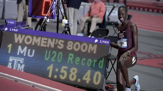 Athing Mu breaks world record in 800m at the SEC Indoor Cham...