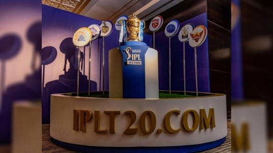 IPL Auction 2021: Full List of Sold &...