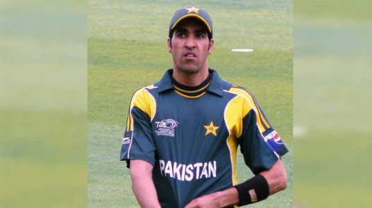 Pacer Umar Gul announces retirement from all forms of cricke...